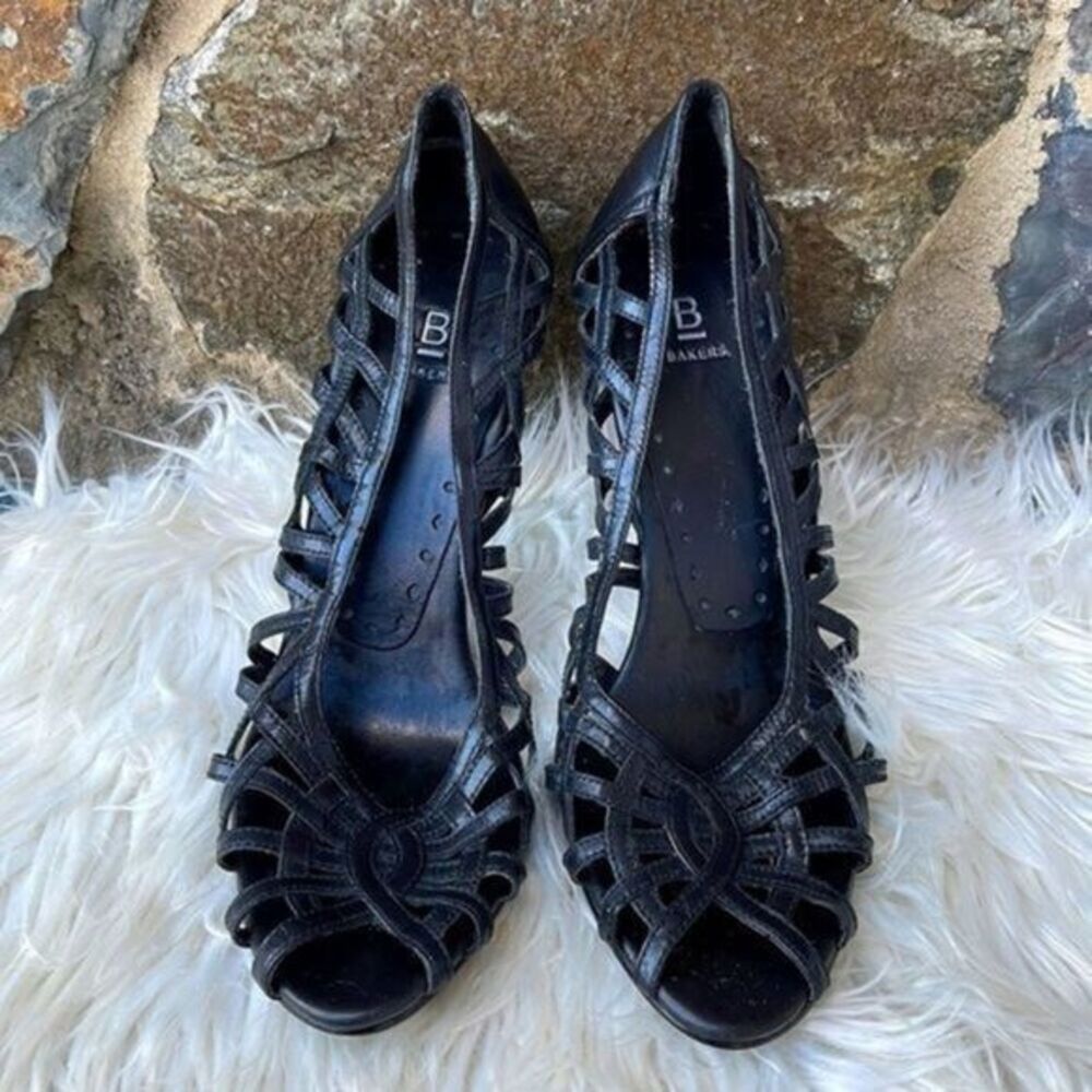 Bakers 'Isabelle' Leather Cutout Black High Heels Size 7.5